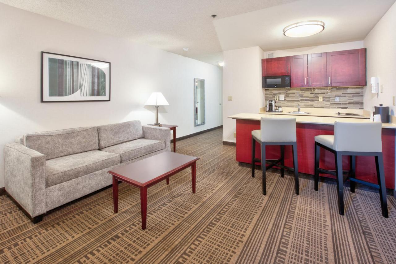 Holiday Inn & Suites Santa Maria By Ihg Exterior photo