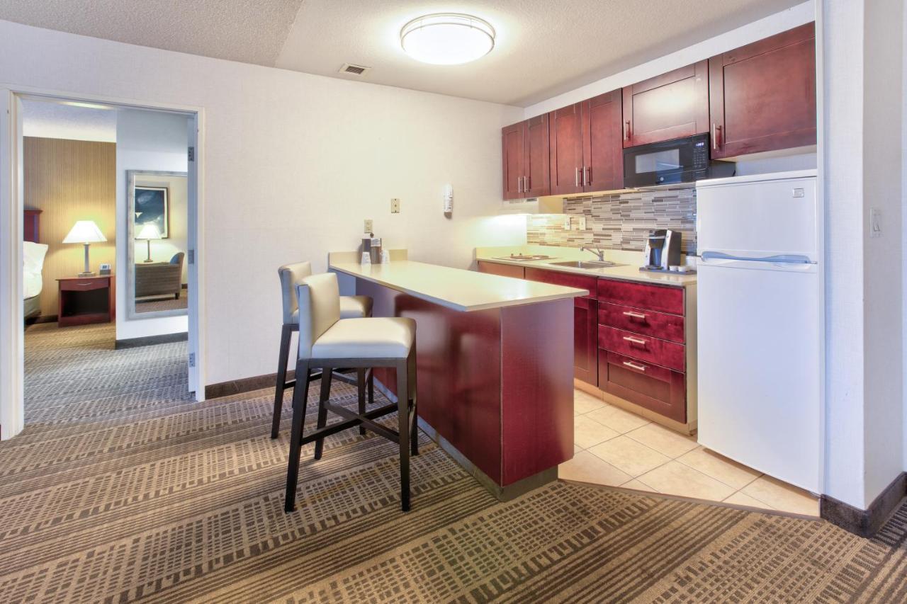 Holiday Inn & Suites Santa Maria By Ihg Exterior photo