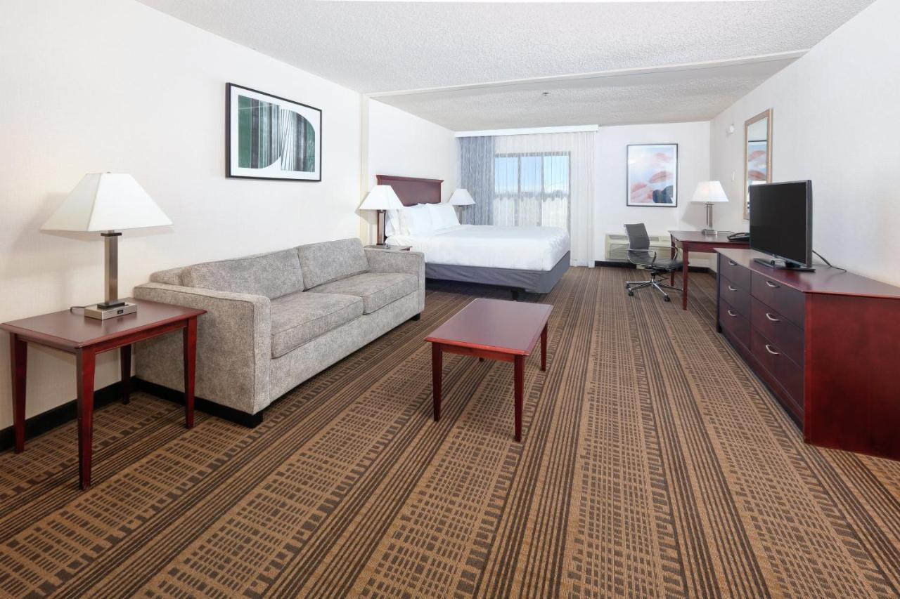 Holiday Inn & Suites Santa Maria By Ihg Exterior photo