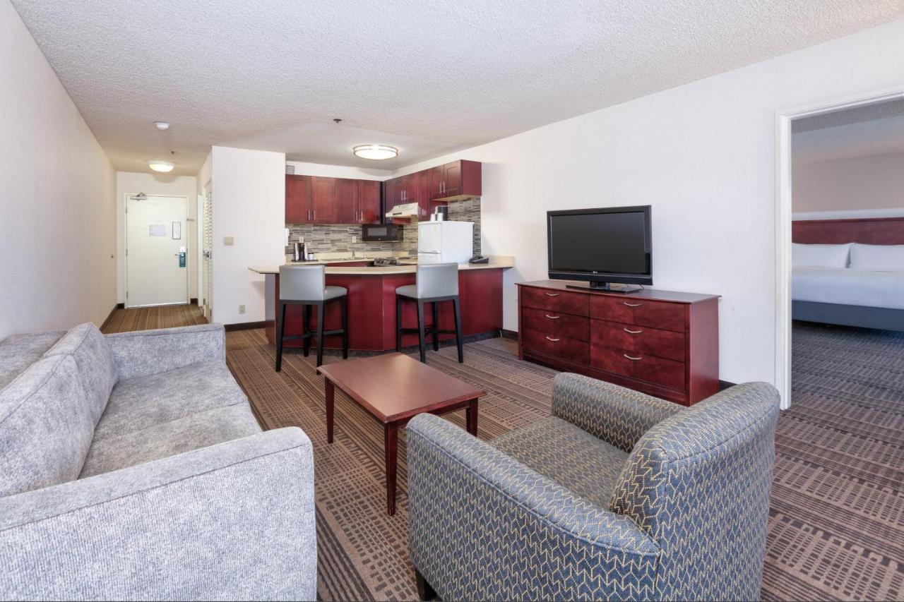 Holiday Inn & Suites Santa Maria By Ihg Exterior photo