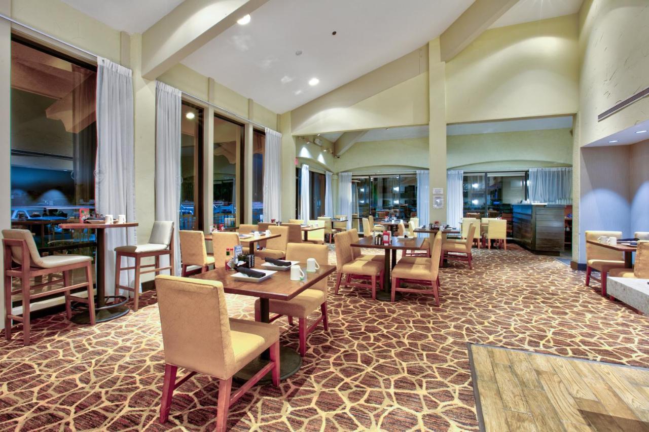 Holiday Inn & Suites Santa Maria By Ihg Exterior photo