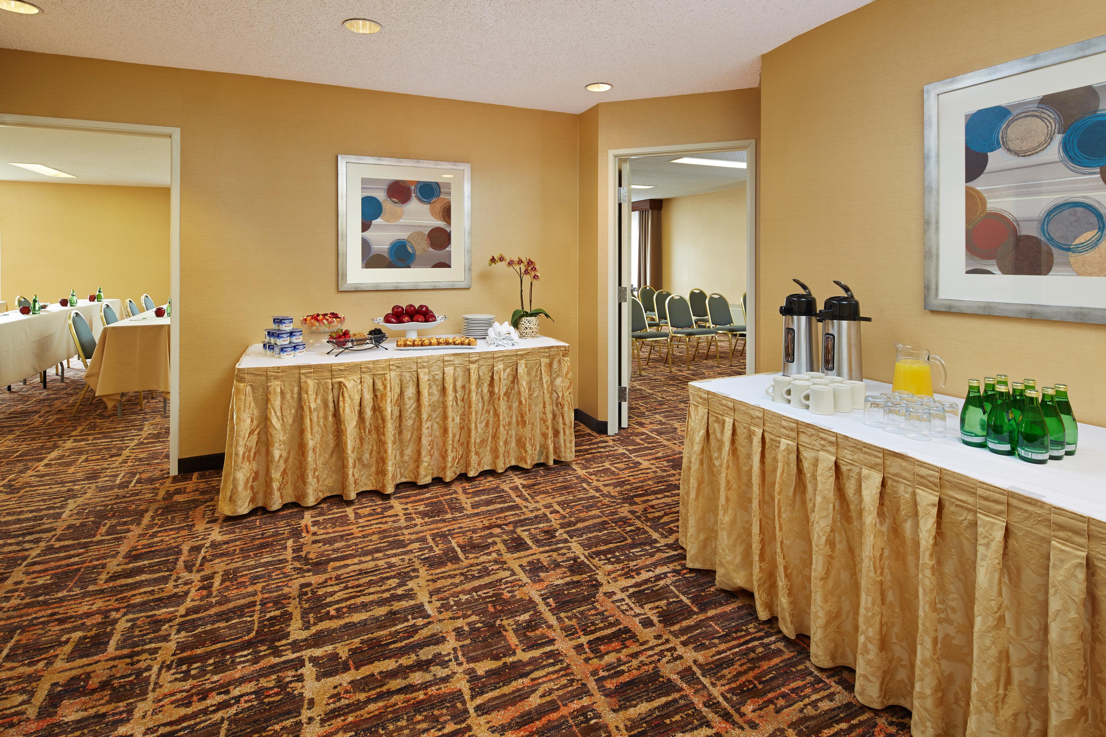 Holiday Inn & Suites Santa Maria By Ihg Exterior photo