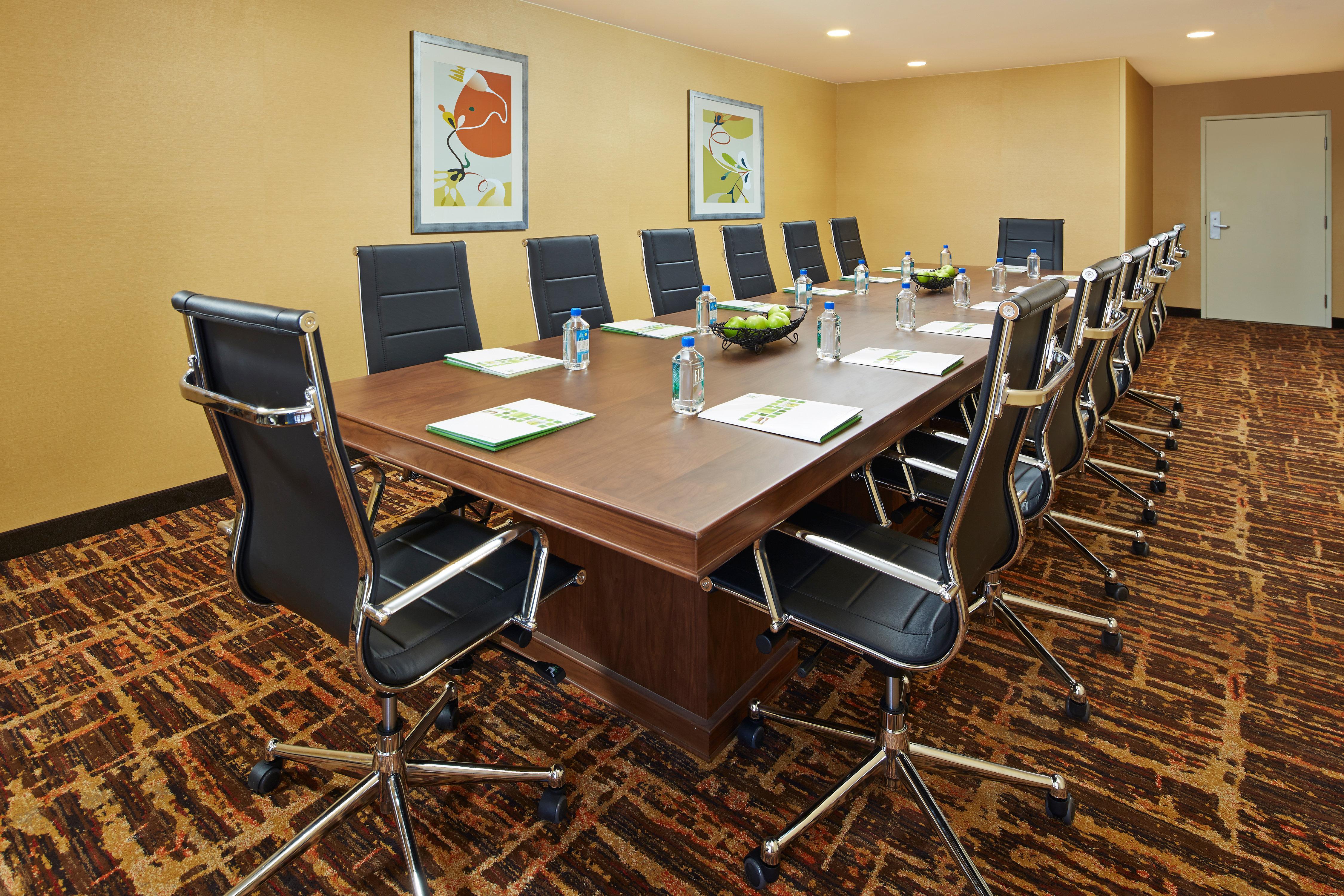 Holiday Inn & Suites Santa Maria By Ihg Facilities photo