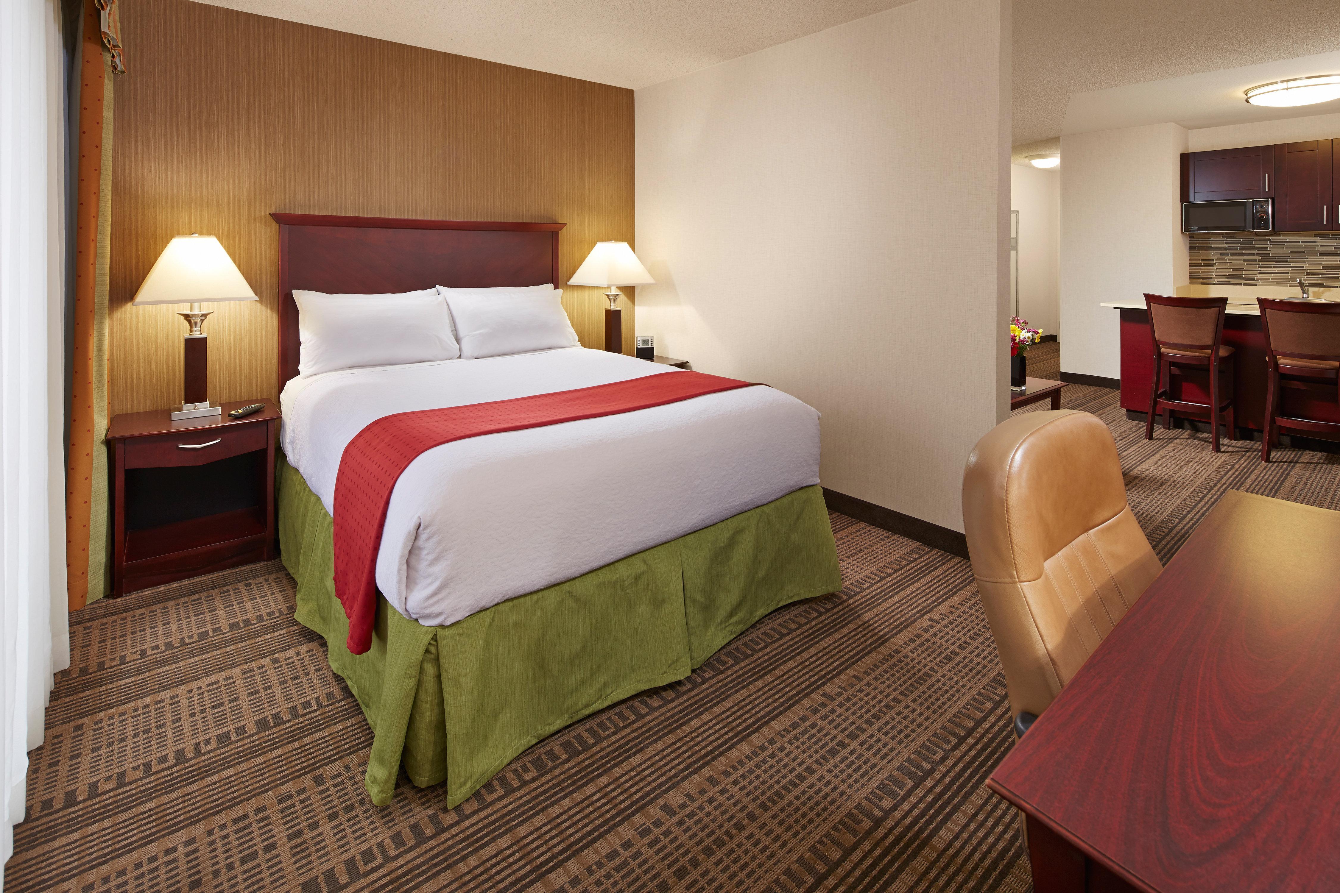 Holiday Inn & Suites Santa Maria By Ihg Exterior photo